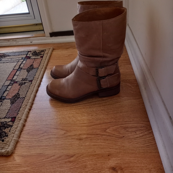 Matisse "Bobby" Slouch Leather Moto Boots - Picture 3 of 6